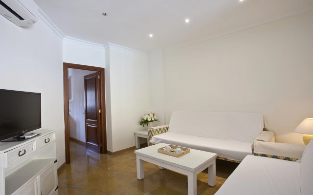 Apartments Galeon Suites