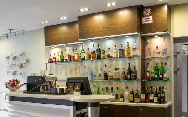 Гостинично-ресторанный комплекс с пляжем RiverSide