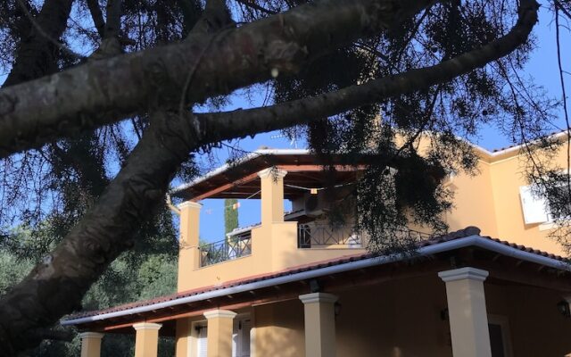 Nikolas House - by Corfuescapes