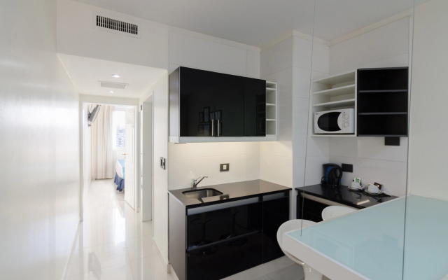 CH Recoleta Suites