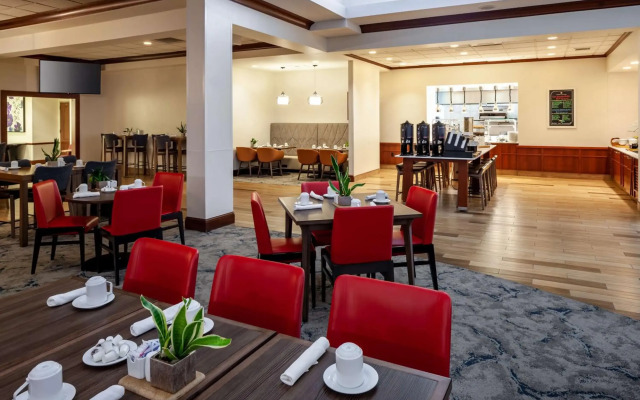 Hilton Garden Inn Chicago OHare Airport