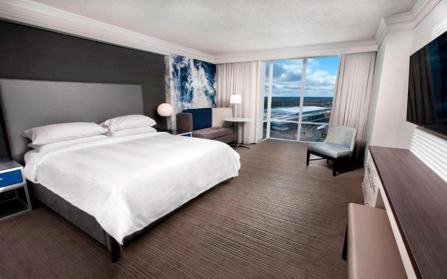 Niagara Falls Marriott on the Falls