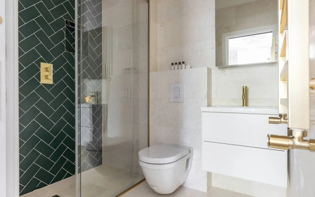 Westbourne Park Road Xviii by Onefinestay