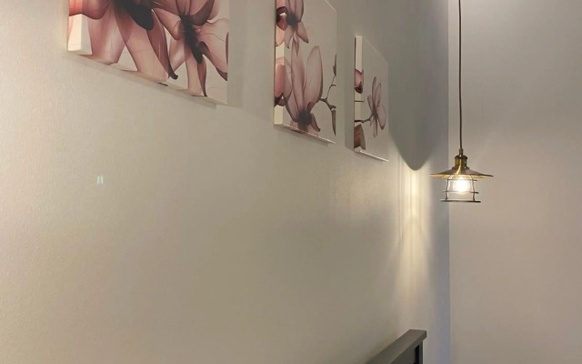 Theater Guesthouse with Parking