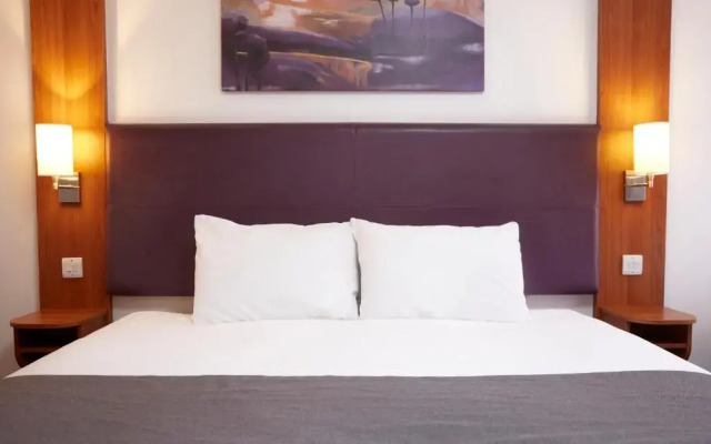 Wheatsheaf Hotel