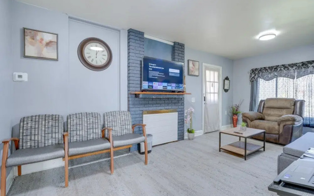 Kalamazoo Vacation Rental Near Golf & Parks!