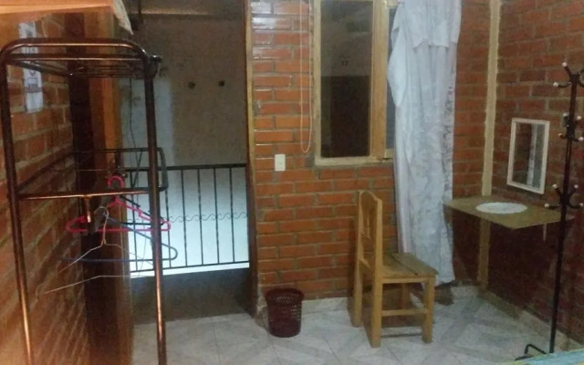 Casa Residencial M.A.Y.A. Inn B&B