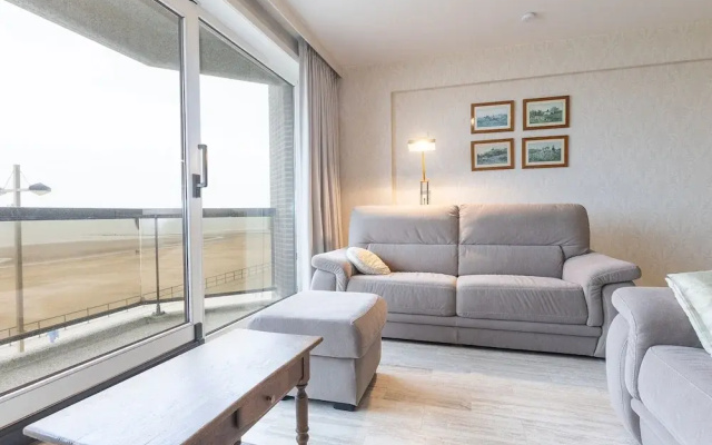 Charming Apartment With sea View