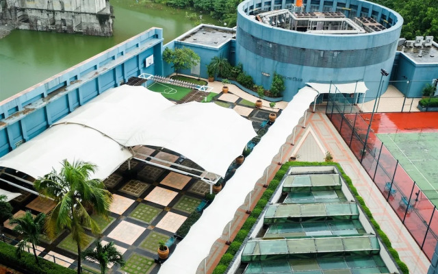 Elegant Minimalist 1BR Puri Imperium Apartment