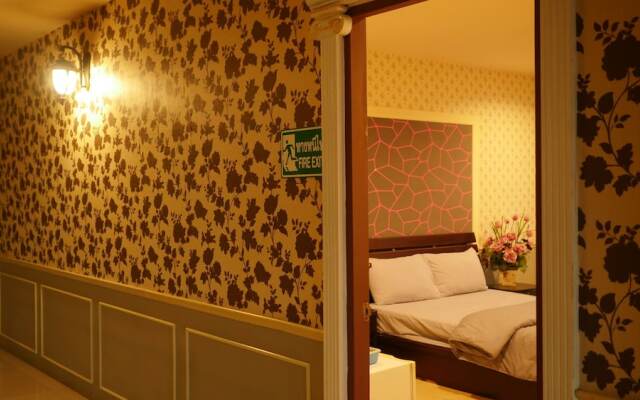 Venezia Resort and Hotel