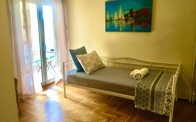 Luxury apartment near metro-Athens view