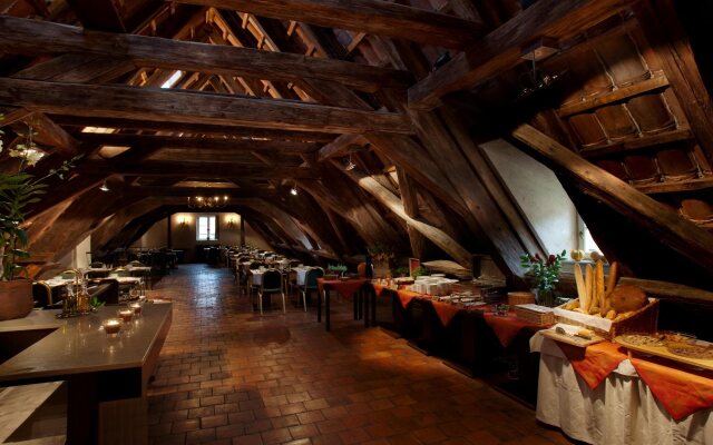 Appia Hotel Residences