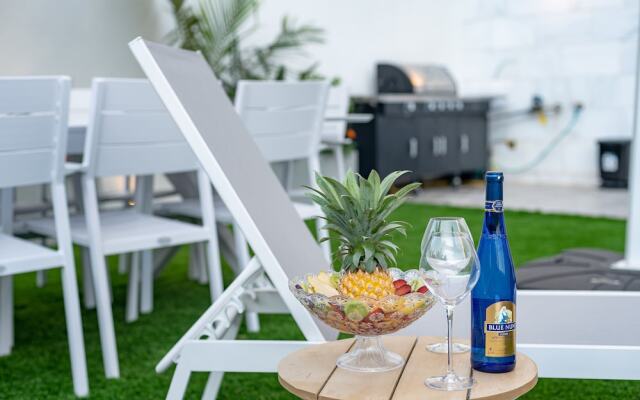 Dov Garden apartment with private pool