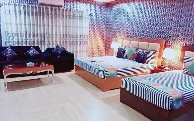 Hotel Versa Apartment and Lodges Lahore