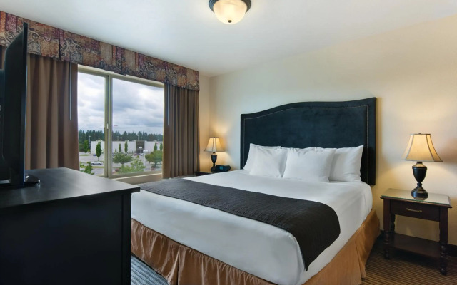 Oxford Suites Spokane Valley