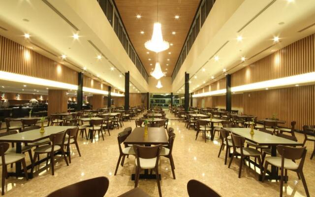The Cotai Luxury Design Hotel