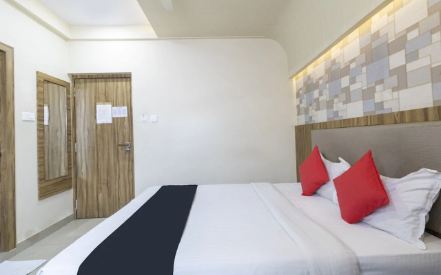 OYO 9682 Hotel Plaza Heights