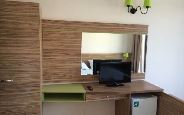 Hotel Tm Deluxe Located in Sunny Beach
