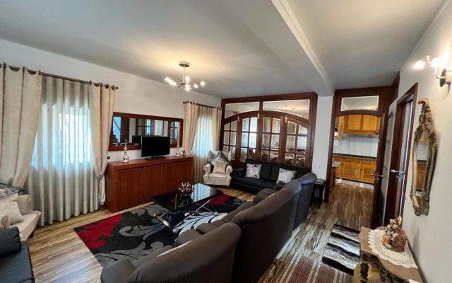 Stunning 4-bed House