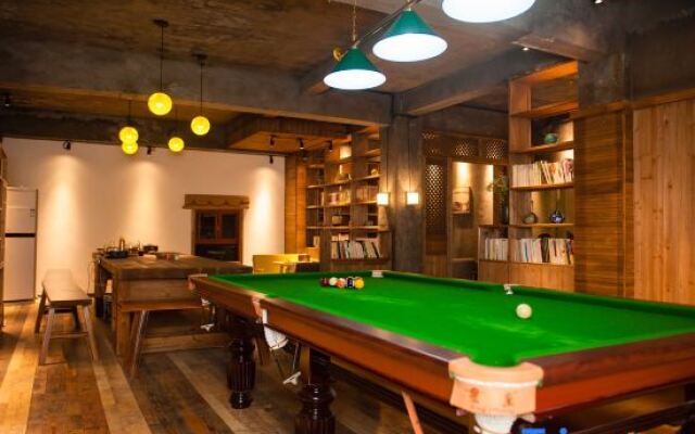 Wuhuatang Boutique Hostel