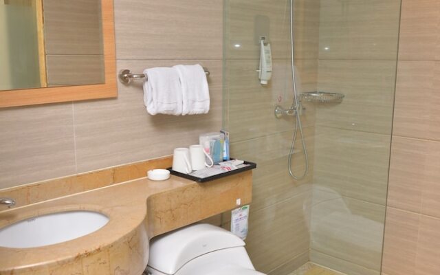 Ibis Chongqing Ranjiaba