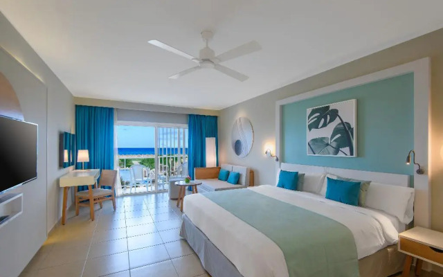 GRAND ASTON Cayo Paredón Beach Resort