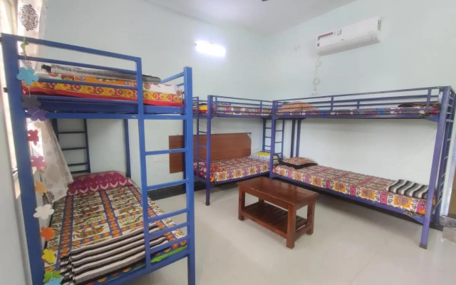 WoodPacker Hostel Auroville Pondicherry