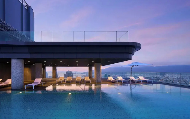 Marriott Executive Apartments Danang, Han River