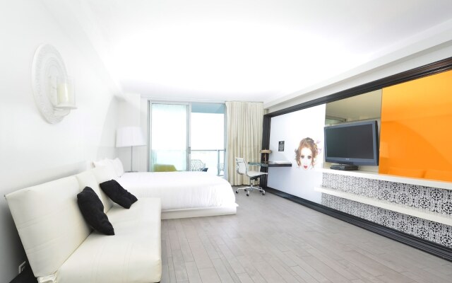 Miami World Rental - Mondrian 1220