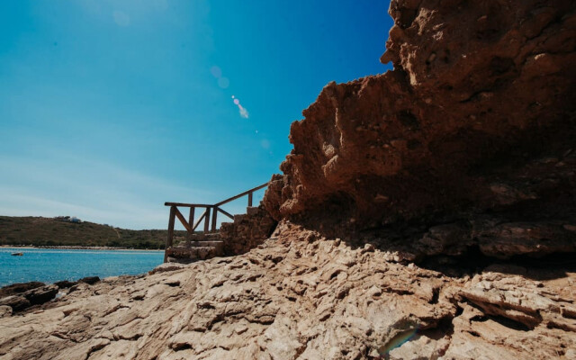 Sea-Front House With Private Beach, Sounio