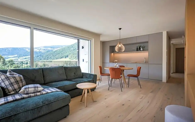 Astor Apartments