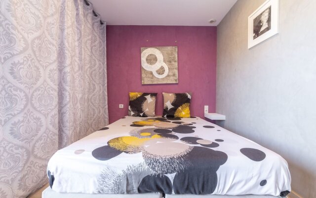 Serene Villa in Saint-Victor-la-Coste with Private Pool