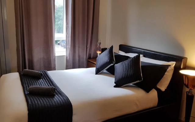 Next London Eye Apartment