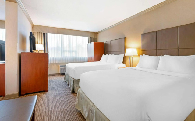 Best Western Plus Barclay Hotel