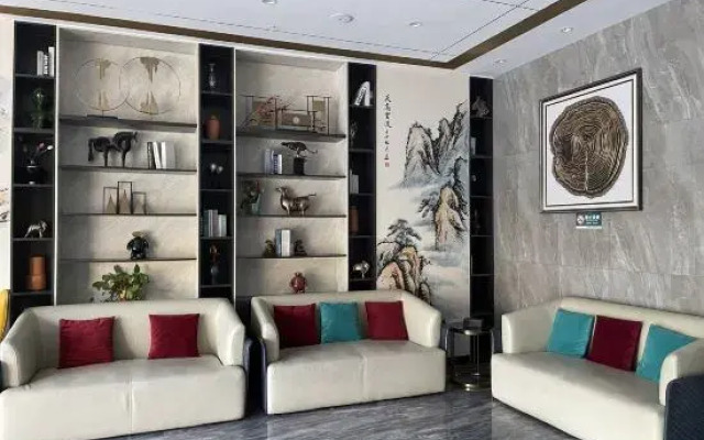 Gujing Junlai Hotel (Taihe Sports Center Branch)