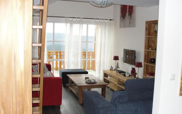 Tasteful apartment in Neuastenberg near ski area