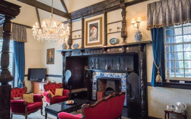 Langtry Manor Hotel