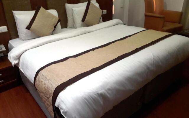 Hotel Aerocity Golden