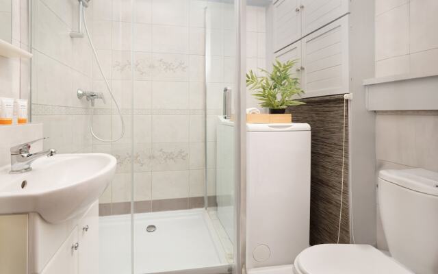 Pastel Blue Studio in Lodz by Renters