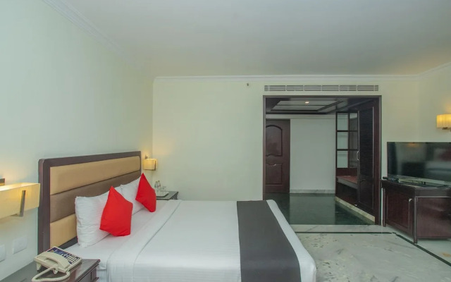 Capital O 536 The Rialto Hotel