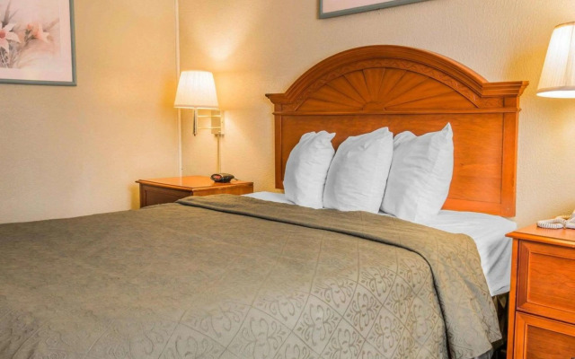 Quality Inn Grand Rapids North