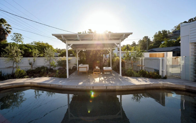 Tugun Retreat - 5BRM Home with Pool