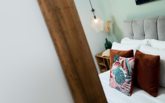 Iliana & Sarra Apartment 2