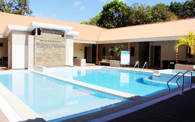 Court Meridian Hotel and Suites