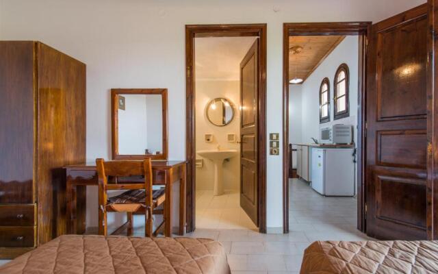 Yiannis Studios