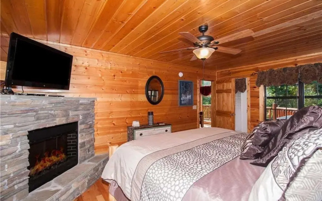 Kissing Retreat - Two Bedroom Cabin