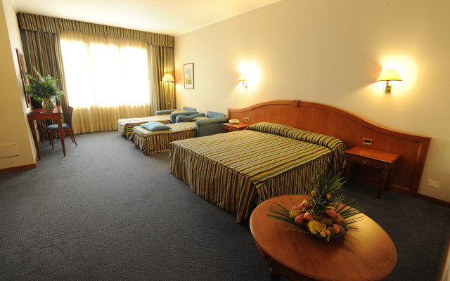 Hotel President