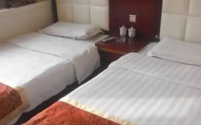 Zhengping Business Hotel