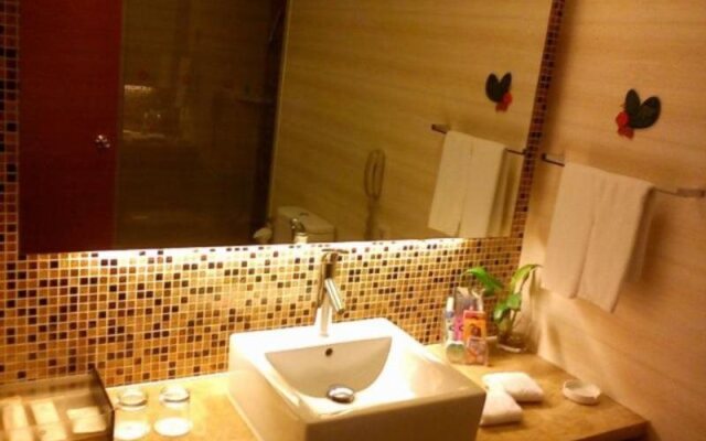 Starshine Hotel