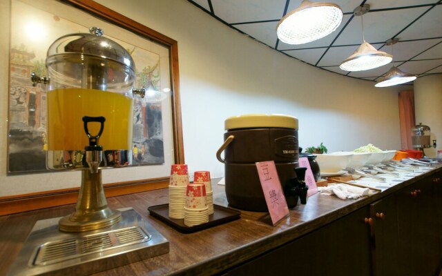 Taitung Rich Hotel